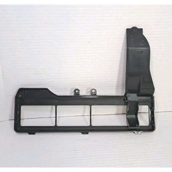 Dirt Devil Featherlite 085845 Vacuum Soleplate Brushroll Cover Guard 1881020600 - Picture 1 of 7